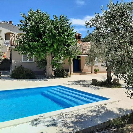 Ferienhaus Aqua Mit Pool Jadreški Exterior foto